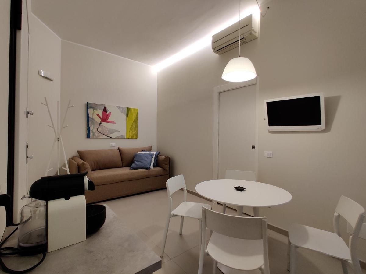Downtown Apartments Merlo มิลาน ภายนอก รูปภาพ