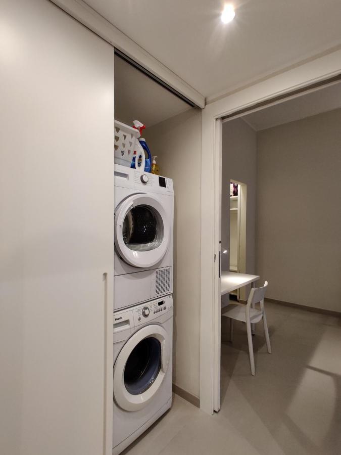 Downtown Apartments Merlo มิลาน ภายนอก รูปภาพ