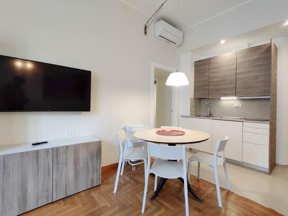 Downtown Apartments Merlo มิลาน ภายนอก รูปภาพ