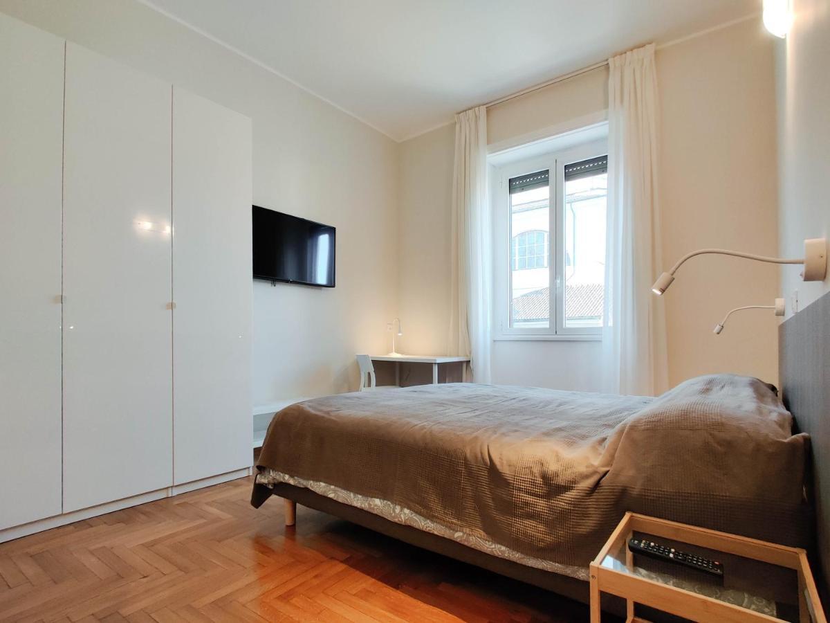 Downtown Apartments Merlo มิลาน ภายนอก รูปภาพ